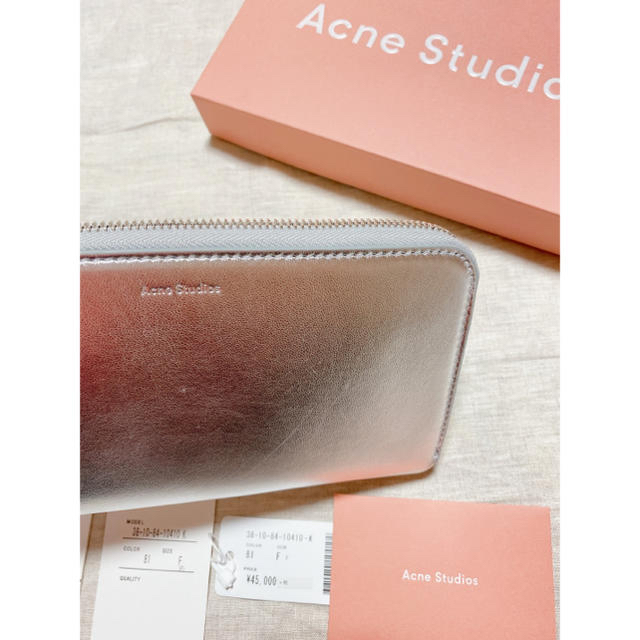 ACNE(アクネ)の新品タグ付定価5万円！Acne Studios×TOMMROWLAND 長財布 レディースのファッション小物(財布)の商品写真