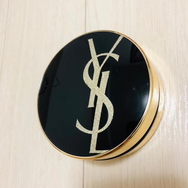 Yves Saint Laurent Beaute(イヴサンローランボーテ)のYSL❤︎アンクルドポールクッションファンデ❤︎ケースのみ コスメ/美容のベースメイク/化粧品(ファンデーション)の商品写真