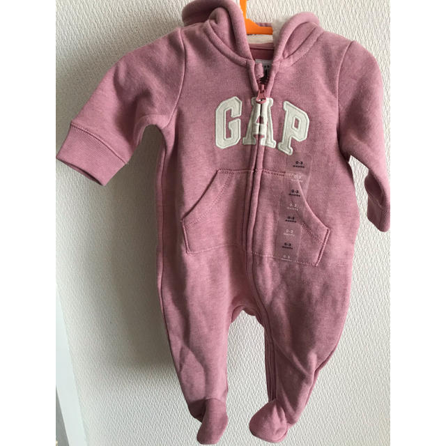 babyGAP(ベビーギャップ)のGAPベビーカバーオール キッズ/ベビー/マタニティのベビー服(~85cm)(カバーオール)の商品写真