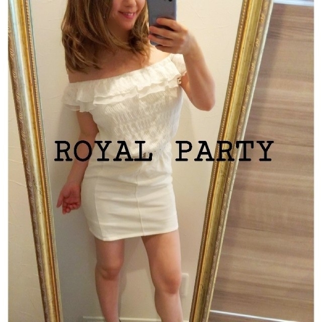 ROYAL PARTY(ロイヤルパーティー)の美品♥️ロイヤルパーティー ベアトップ チューブトップ オフショルワンピ レディースのトップス(ベアトップ/チューブトップ)の商品写真