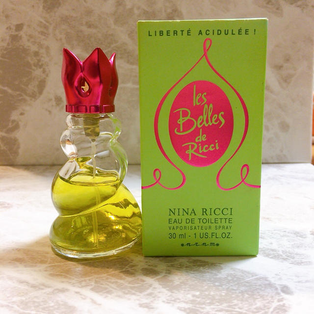 NINA RICCI(ニナリッチ)のニナリッチ　香水　レベルドゥリッチ　1　オーデトワレ　30ml コスメ/美容の香水(香水(女性用))の商品写真