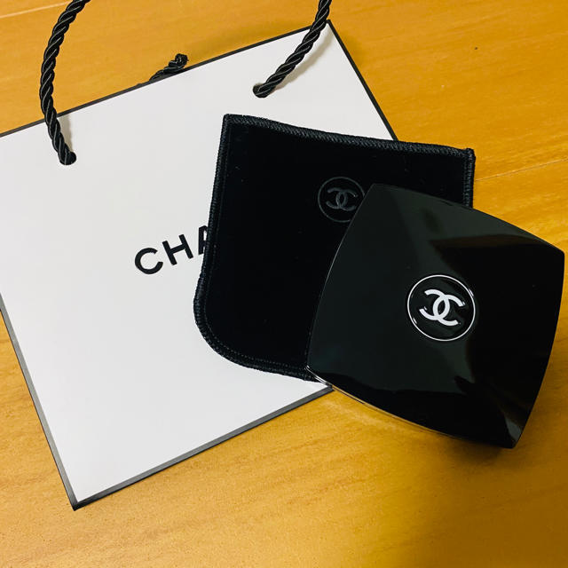 CHANEL(シャネル)のコンパクトミラー レディースのファッション小物(ミラー)の商品写真