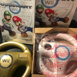 ウィー(Wii)のwii マリオカート ソフト ハンドル2個 ゴールド(家庭用ゲームソフト)