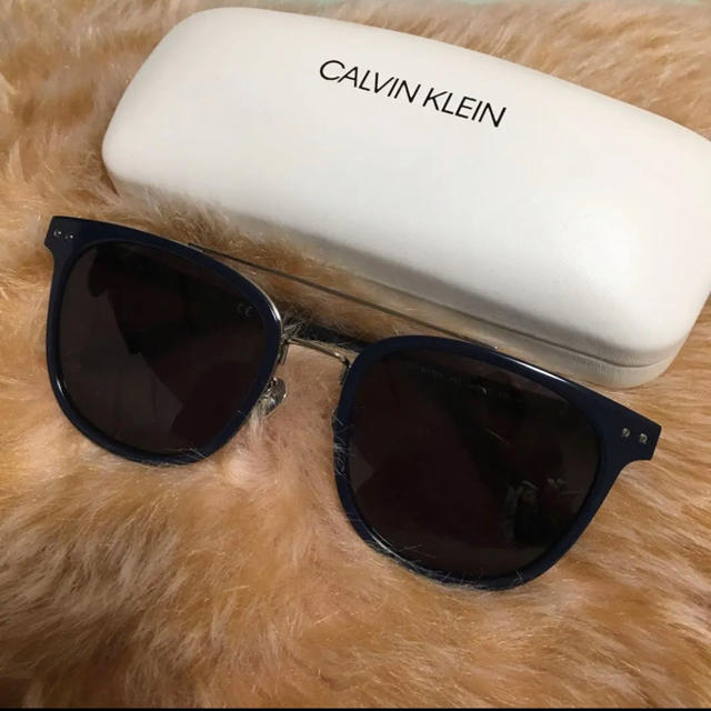 Calvin Klein サングラス