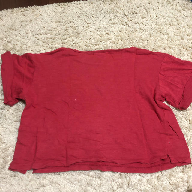 Kastane(カスタネ)の《11/8までの最安値》Kastane Tシャツ トップス カットソー　赤 レディースのトップス(Tシャツ(半袖/袖なし))の商品写真