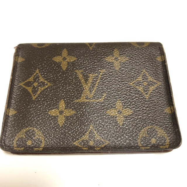 LOUIS VUITTON(ルイヴィトン)のルイヴィトン　モノグラム　パスケース　正規品 レディースのファッション小物(名刺入れ/定期入れ)の商品写真