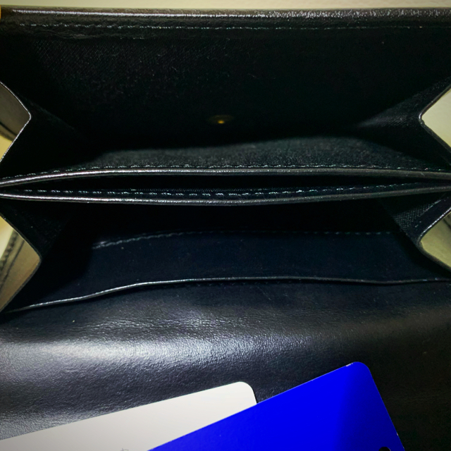 BURBERRY BLUE LABEL(バーバリーブルーレーベル)の【値下げ中】美品　BLUE LABEL 二つ折り財布 レディースのファッション小物(財布)の商品写真