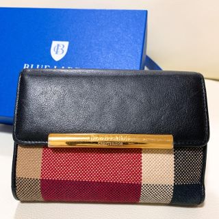 バーバリーブルーレーベル(BURBERRY BLUE LABEL)の【値下げ中】美品　BLUE LABEL 二つ折り財布(財布)