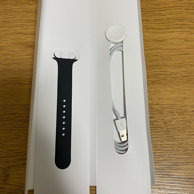 Apple(アップル)のAppleWatch series3 メンズの時計(腕時計(デジタル))の商品写真