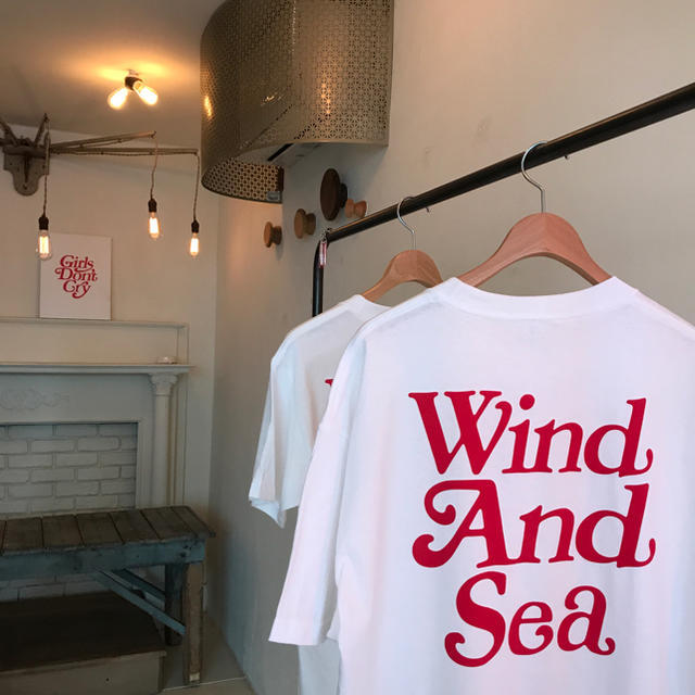 正規 girls don't cry wind and sea Tシャツ