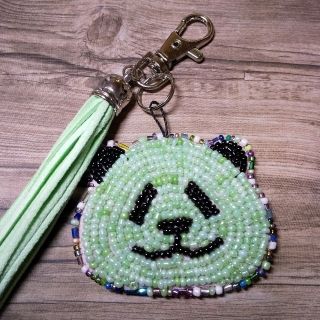 パンダ 【バックチャーム/キーホルダー/ビーズ刺繍/ハンドメイド】(バッグチャーム)