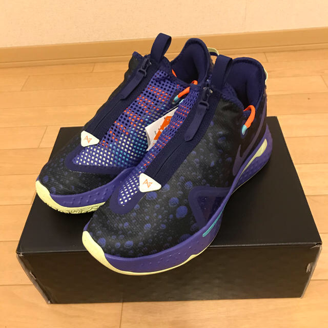 NIKE(ナイキ)のNike PG４ GATORADE メンズの靴/シューズ(スニーカー)の商品写真