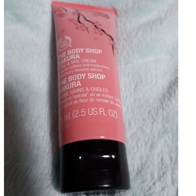 THE BODY SHOP(ザボディショップ)のTHE BODY SHOP サクラ ハンド＆ネイル コスメ/美容のボディケア(ハンドクリーム)の商品写真