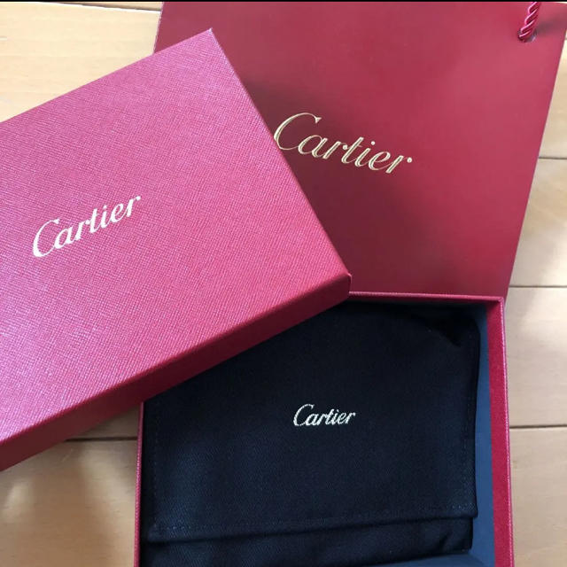 Cartier(カルティエ)のカルティエ　Cartier ショップ袋　空き箱 レディースのバッグ(ショップ袋)の商品写真