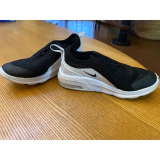 ナイキ(NIKE)のNike Air Max Motion2 キッズシューズ　16cm(スニーカー)