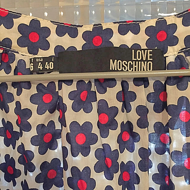 MOSCHINO(モスキーノ)のcoco chan様専用 ラブモスキーノ ワンピース レディースのワンピース(ひざ丈ワンピース)の商品写真