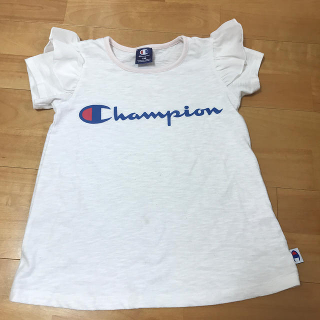 Champion(チャンピオン)のチャンピオンTシャツ130 キッズ/ベビー/マタニティのキッズ服女の子用(90cm~)(Tシャツ/カットソー)の商品写真