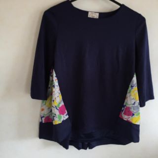 トッコ(tocco)のtocco 花柄切り替えトップス(Tシャツ(長袖/七分))