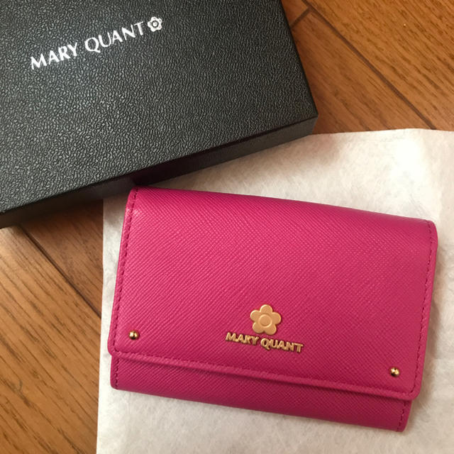 MARY QUANT(マリークワント)のmary quant カードケース　名刺入れ　5/21 10:00までの出品 レディースのファッション小物(名刺入れ/定期入れ)の商品写真