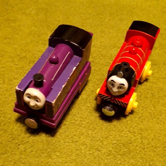 BRIO(ブリオ)のBRIO ビクター　CULDEE 2体セット キッズ/ベビー/マタニティのおもちゃ(電車のおもちゃ/車)の商品写真