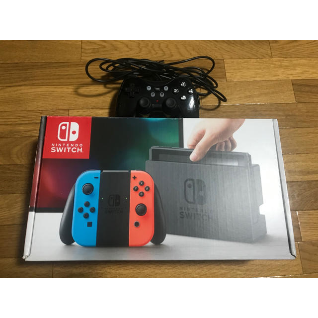 任天堂switch本体　おまけ有線コントローラー付