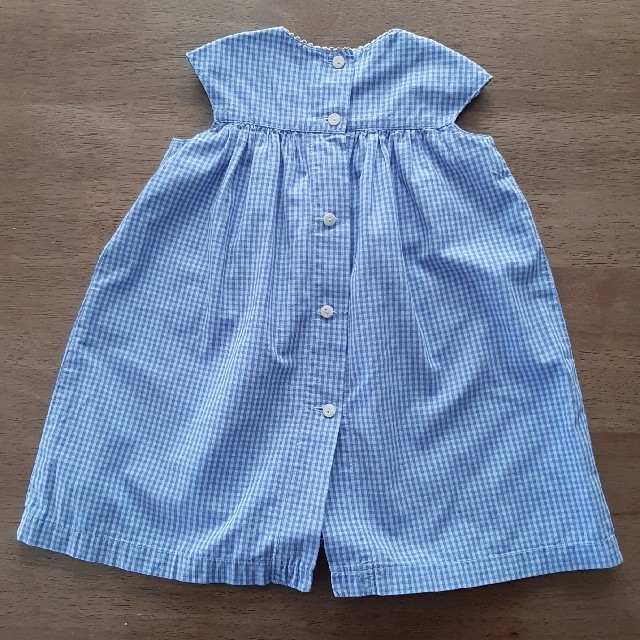 PETIT BATEAU(プチバトー)のプチバトー　ギンガムチェック　ワンピース　12m/74cm キッズ/ベビー/マタニティのベビー服(~85cm)(ワンピース)の商品写真