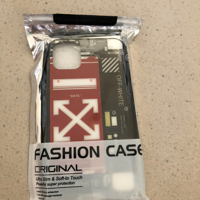 OFF-WHITE(オフホワイト)のiPhone 11 Pro MAX  光る　スマホケース ハンドメイドのスマホケース/アクセサリー(スマホケース)の商品写真