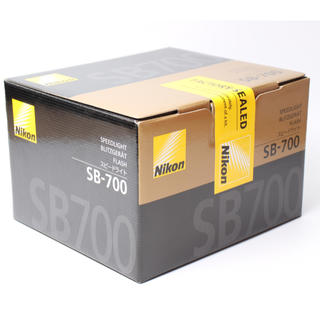 ニコン(Nikon)の新品未使用✨ニコンで人気のストロボ❣️Nikon SB700(ストロボ/照明)