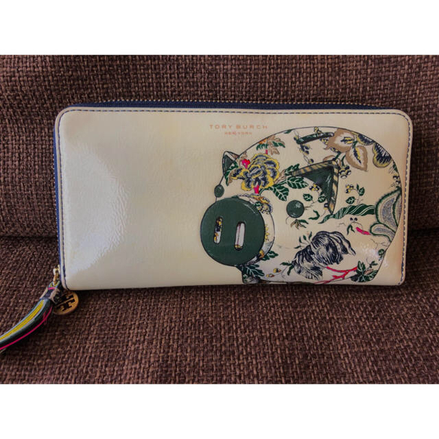 Tory Burch(トリーバーチ)のトリーバーチ 長財布 可愛い豚 レディースのファッション小物(財布)の商品写真