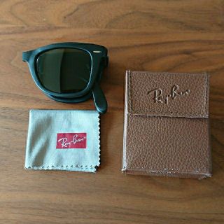 レイバン(Ray-Ban)の【Ray-Ban】折り畳み式サングラス(サングラス/メガネ)