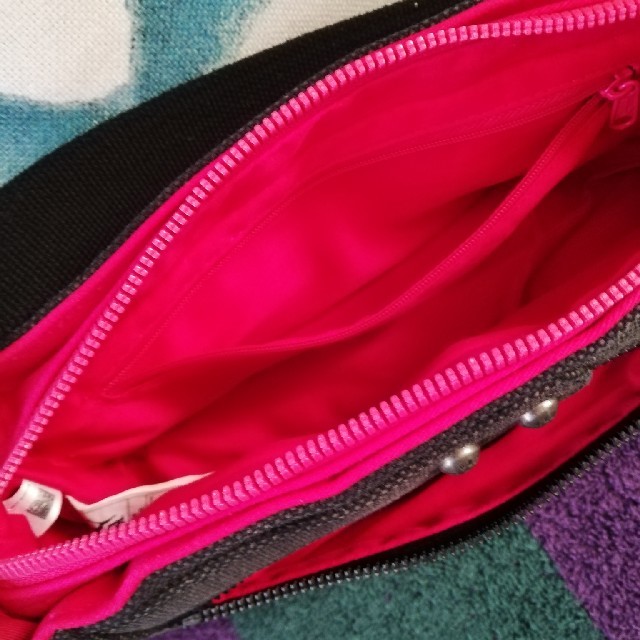 PUMA(プーマ)のプーマショルダーバッグ メンズのバッグ(ショルダーバッグ)の商品写真