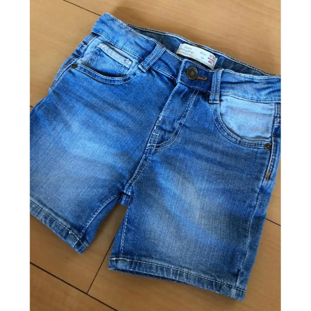 ZARA KIDS(ザラキッズ)の新品　ZARAベビー　デニムショートパンツ　短パン　半ズボン キッズ/ベビー/マタニティのベビー服(~85cm)(パンツ)の商品写真