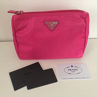 プラダ(PRADA)のPRADA プラダ ポーチ　美品(ポーチ)