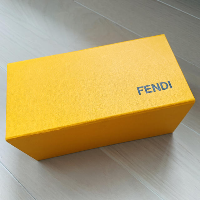 FENDI(フェンディ)のFENDI 哺乳瓶 キッズ/ベビー/マタニティの授乳/お食事用品(哺乳ビン)の商品写真