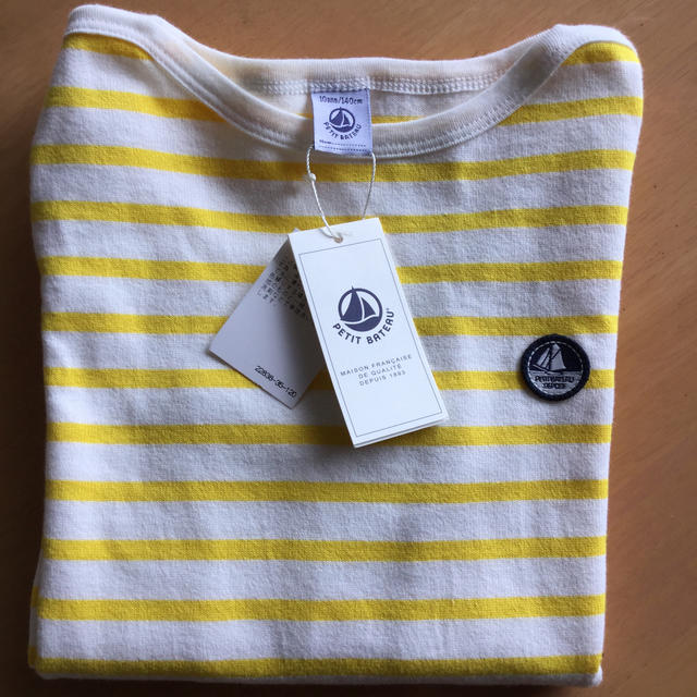 PETIT BATEAU(プチバトー)のプチバトー  カットソー 未使用 タグ付き キッズ/ベビー/マタニティのキッズ服女の子用(90cm~)(Tシャツ/カットソー)の商品写真