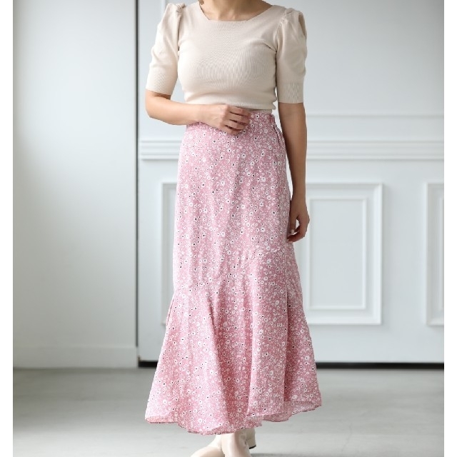 FRAY I.D(フレイアイディー)の最終値下げ　新品　mite　フラワーフリルスカート レディースのスカート(ロングスカート)の商品写真