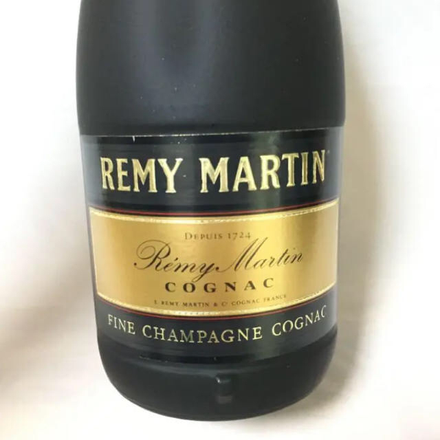 レミーマルタン REMY MARTIN FINE VSOP 食品/飲料/酒の酒(ブランデー)の商品写真