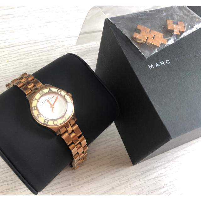 【MARC JACOBS】 腕時計／ゴールド／MBM3076 | フリマアプリ ラクマ