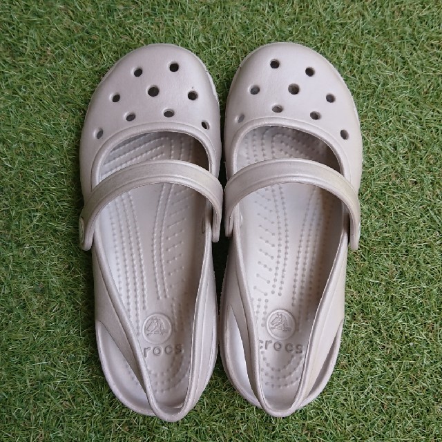 crocs(クロックス)のクロックス/未使用/22.5㎝くらい キッズ/ベビー/マタニティのキッズ靴/シューズ(15cm~)(サンダル)の商品写真