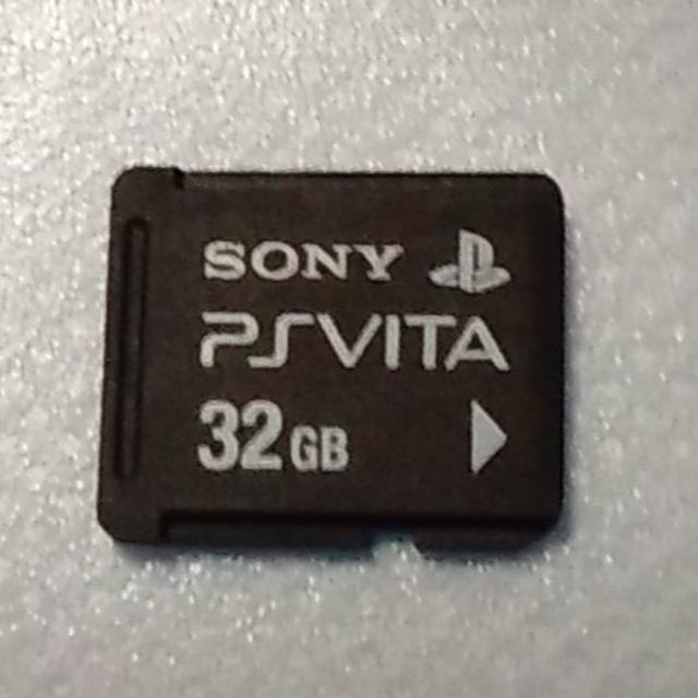 PlayStation Vita(プレイステーションヴィータ)のPS Vita メモリーカード32GB エンタメ/ホビーのゲームソフト/ゲーム機本体(携帯用ゲーム機本体)の商品写真