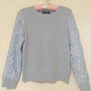 ジャスグリッティー(JUSGLITTY)のジャス♡袖レースニット ライトブルー(ニット/セーター)