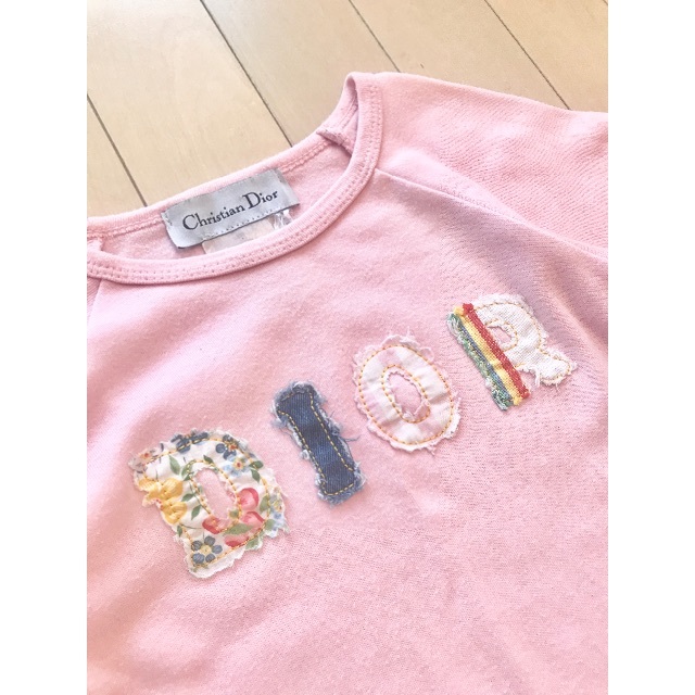 baby Dior(ベビーディオール)のbaby Dior ロゴTシャツ (4a) キッズ/ベビー/マタニティのキッズ服女の子用(90cm~)(Tシャツ/カットソー)の商品写真