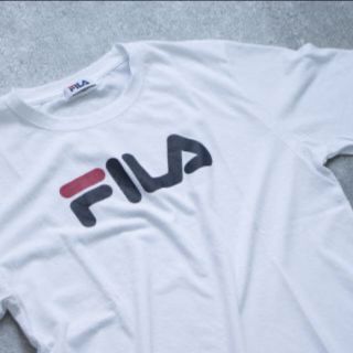 フィラ(FILA)の新品未使用　FILA デカロゴプリントTシャツ(Tシャツ(半袖/袖なし))