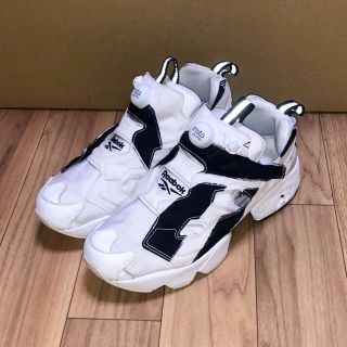 リーボック(Reebok)の良品 REEBOK PUMP FURY OB 25cm 白 黒 og ベクター(スニーカー)