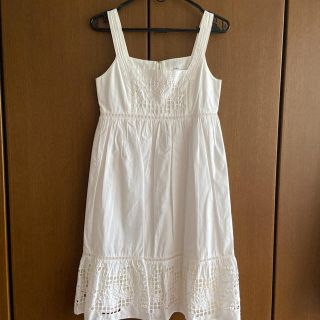 ジルスチュアート(JILLSTUART)のワンピース　白(ひざ丈ワンピース)