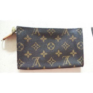 ルイヴィトン(LOUIS VUITTON)の【ルイヴィトン モノグラム 】ポーチ★送料無料★(ポーチ)