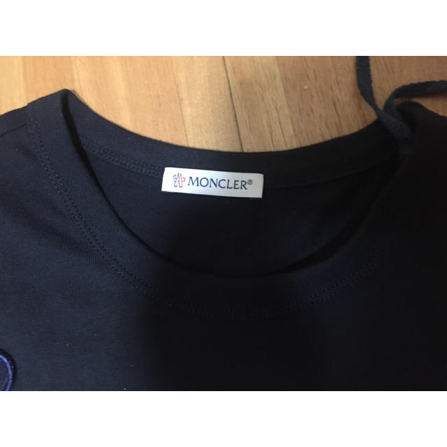 MONCLER(モンクレール)のMONCLER Tシャツ メンズ / MAGLIA TーSHIRT メンズのトップス(Tシャツ/カットソー(半袖/袖なし))の商品写真