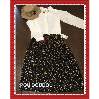 プードゥドゥ(POU DOU DOU)の[新品未使用]プードゥドゥ 花と鳥柄スカート(ひざ丈スカート)