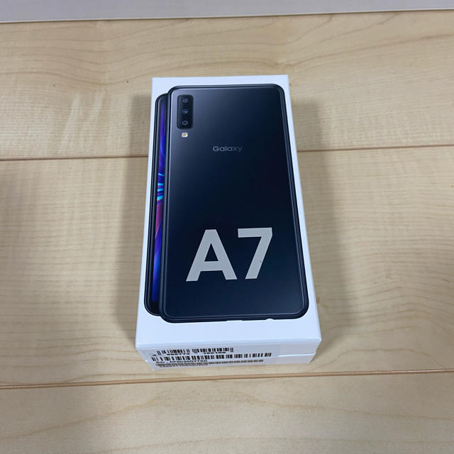 Galaxy(ギャラクシー)のGalaxy A7 ブラック 64 GB SIM フリー　ブラック スマホ/家電/カメラのスマートフォン/携帯電話(スマートフォン本体)の商品写真