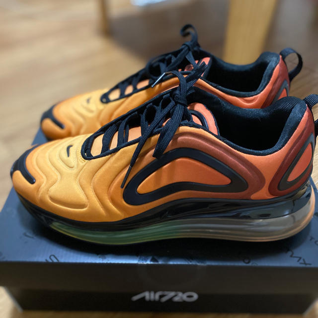 NIKE  エアーマックス720 /ナイキ　エアーマックス720